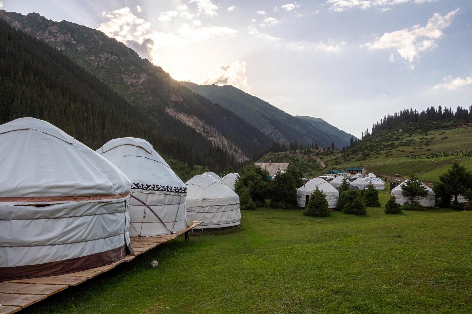 Eco Yurt Camp Arashan Hotel Teploklyuchinskoye Exterior foto