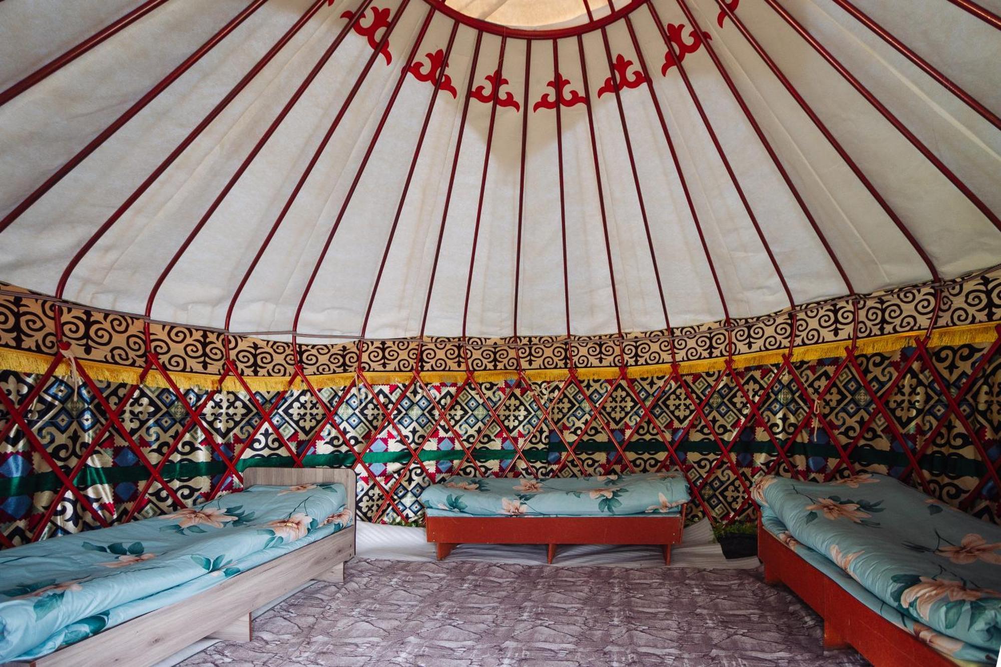 Eco Yurt Camp Arashan Hotel Teploklyuchinskoye Exterior foto