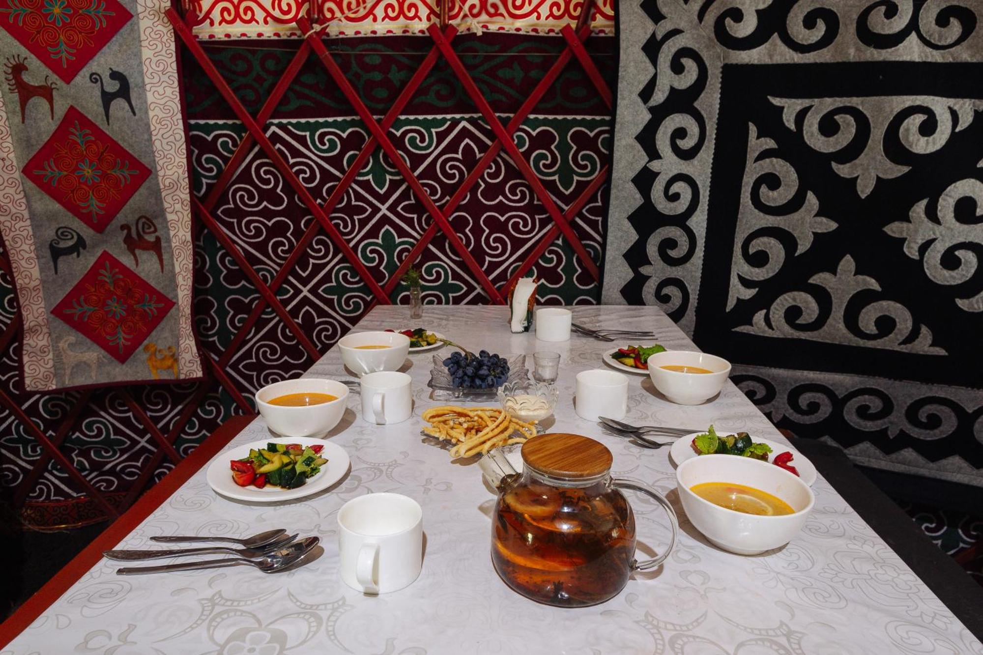 Eco Yurt Camp Arashan Hotel Teploklyuchinskoye Exterior foto